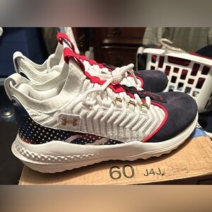 Men’s size 12 UA Bryce Harper 9 Turf team USA Red,white, & blue sneakers!